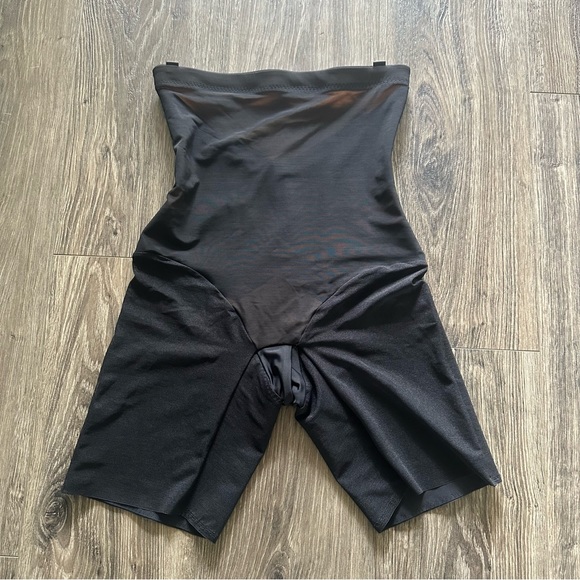 Honeylove Other - HONEYLOVE Black Shapewear Gusset Bodysuit Shaping Short